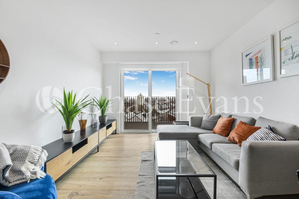 Property photo 1 of 10 Living Area