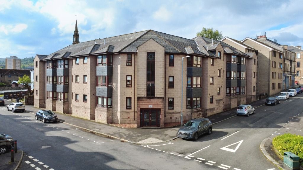 Property photo 2 of 17