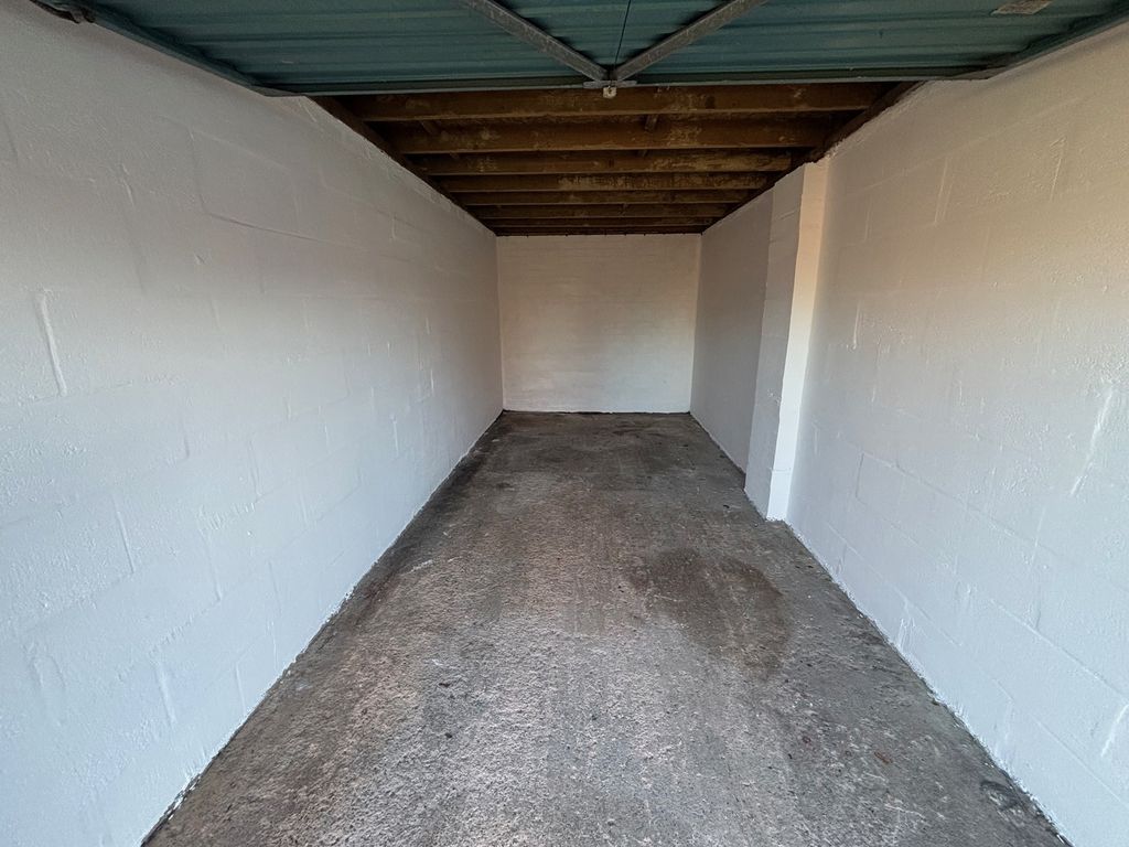 Property photo 3 of 3