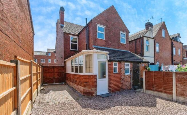 Property photo 1 of 8
