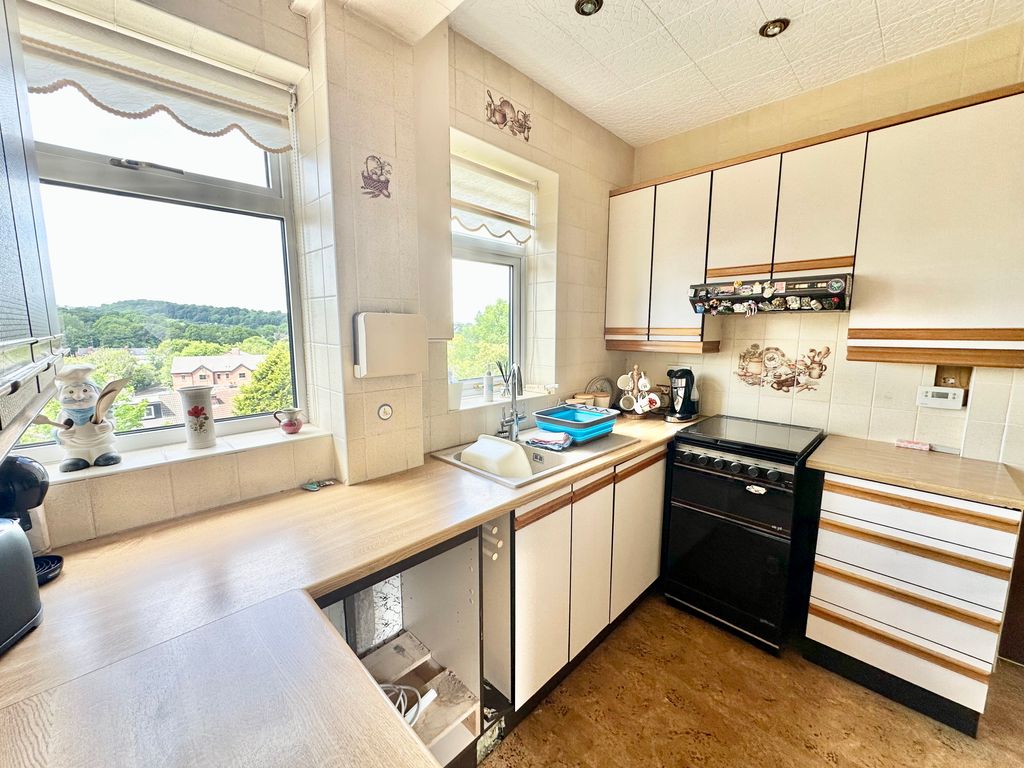 Property photo 2 of 15 Img_5998