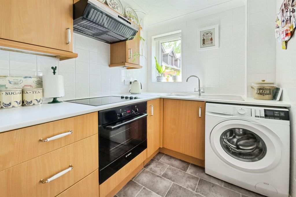 Property photo 3 of 13