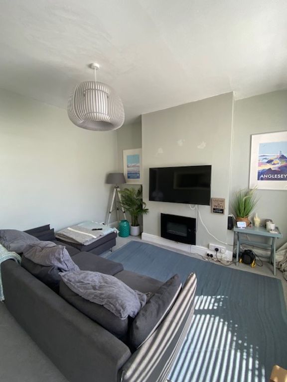 Property photo 2 of 7