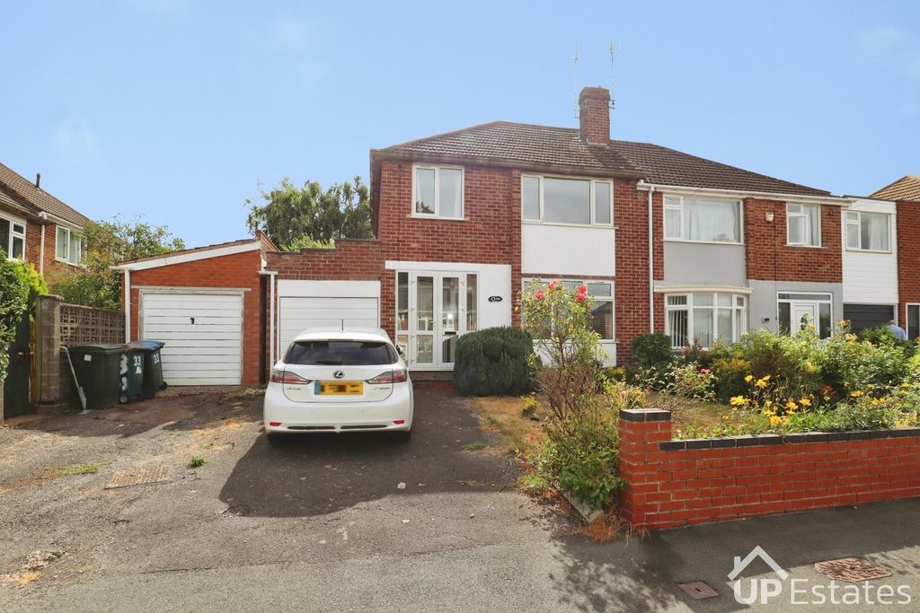 Property photo 1 of 11