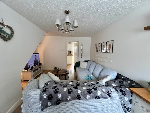 Property photo 1 of 5 Living Room