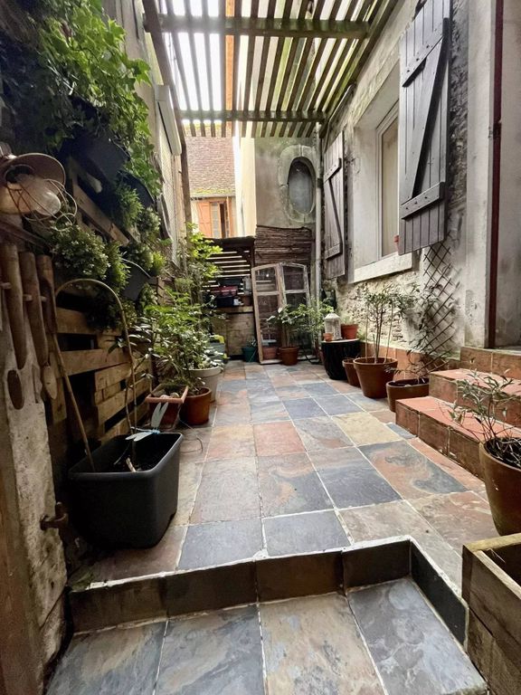 Property photo 2 of 7