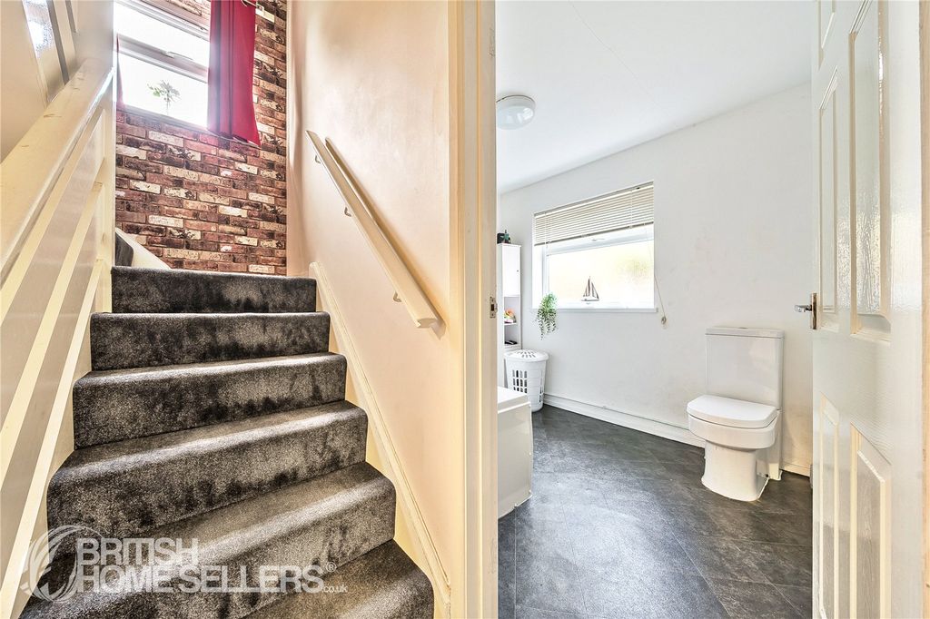 Property photo 2 of 15 Picture No. 05