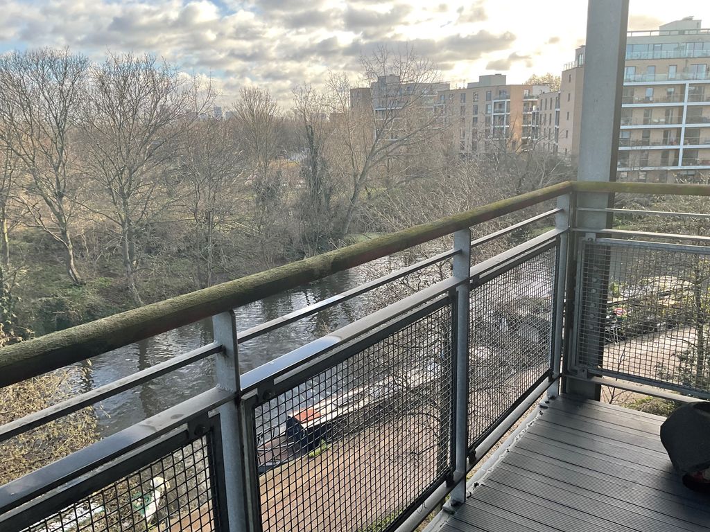 Property photo 2 of 7