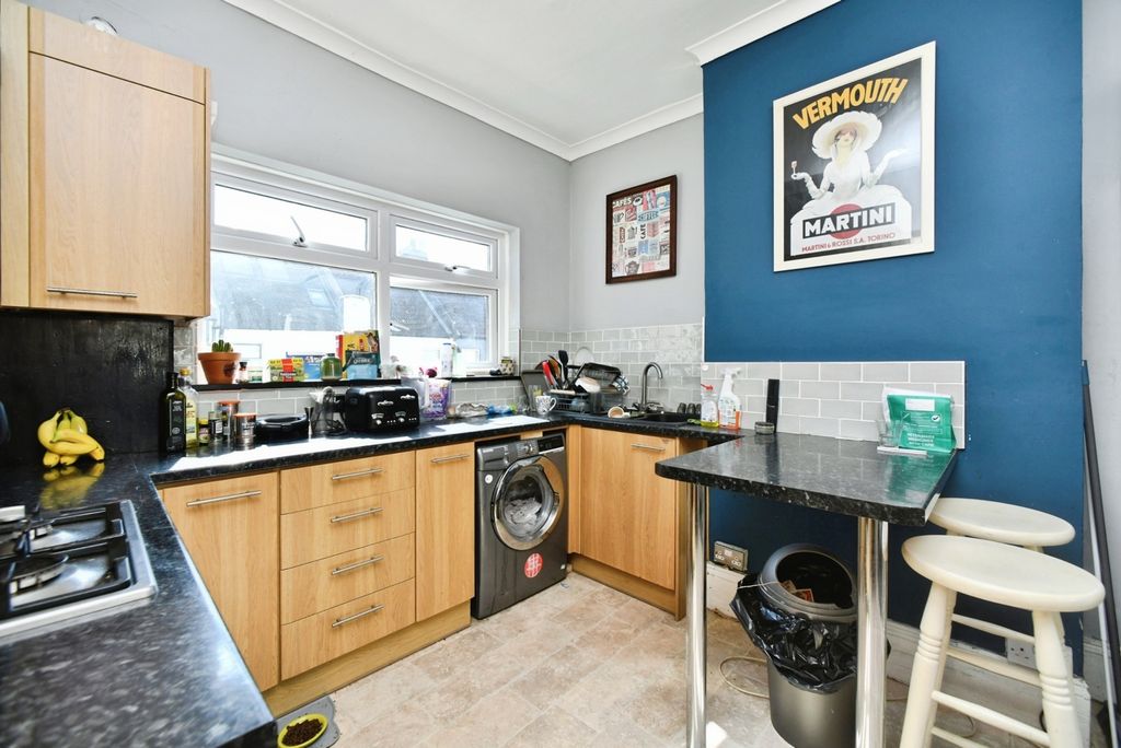 Property photo 3 of 15 Pbox-Img.Jpg