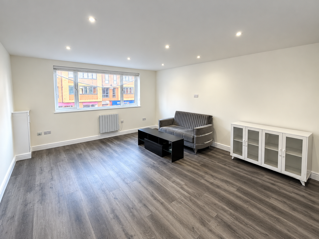 Property photo 1 of 5 1 Bed Flat To Rent High Street, Hounslow Tw3 1Rb