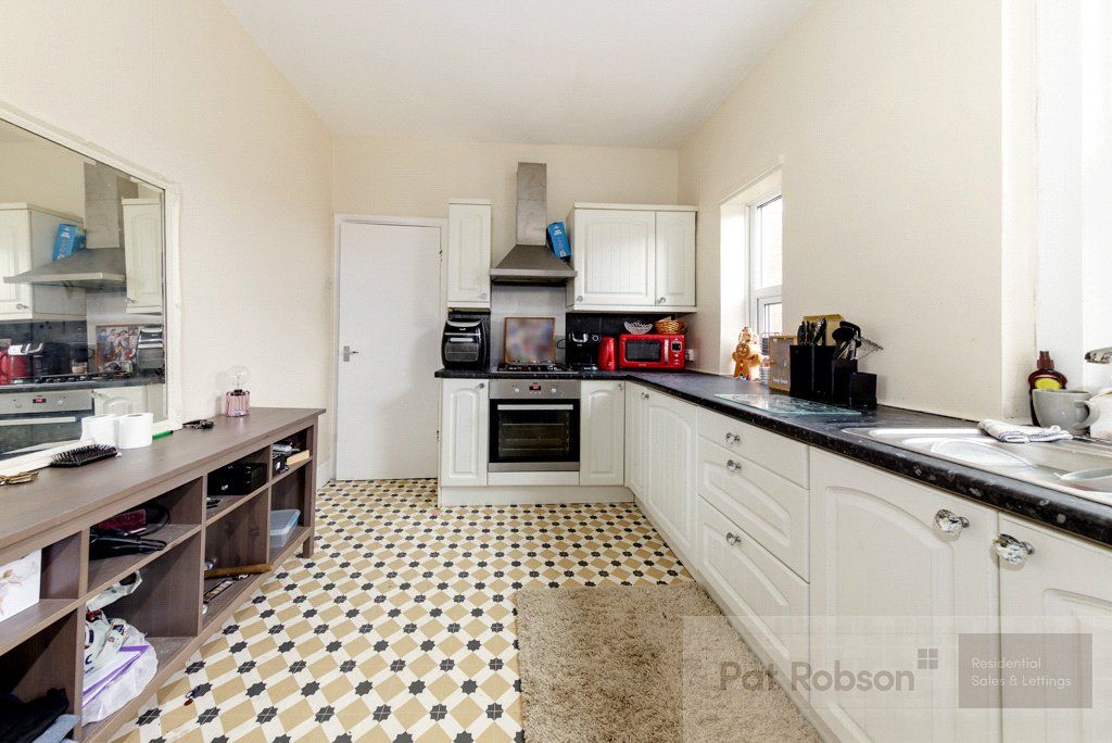 Property photo 3 of 9 Picture 3