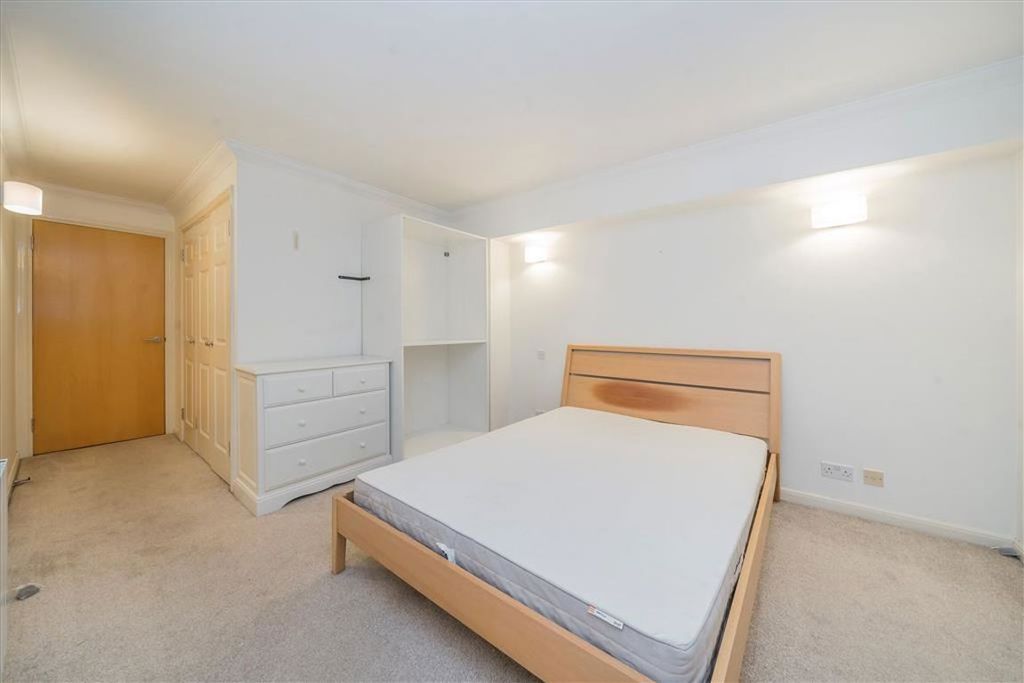 Property photo 3 of 5
