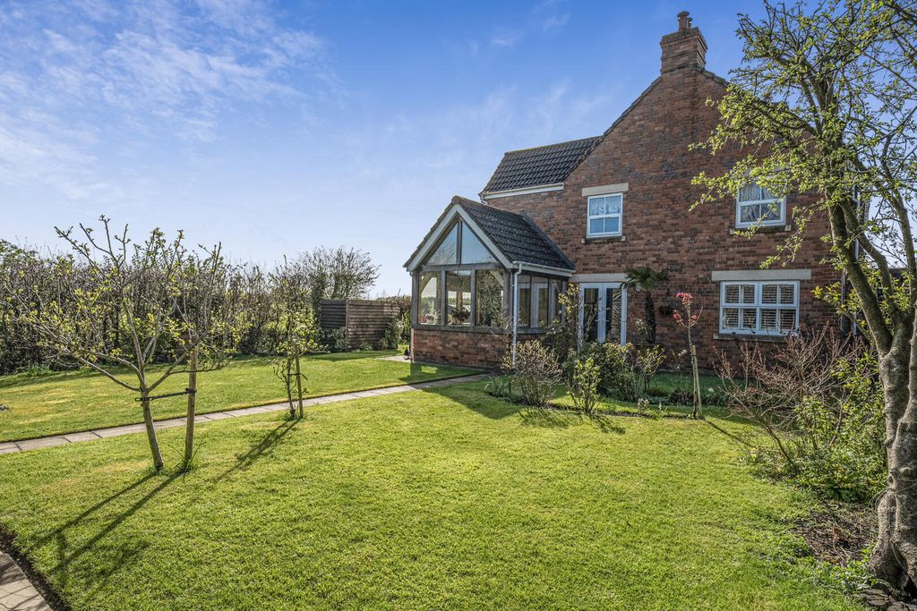 Property photo 3 of 24 Rear Garden