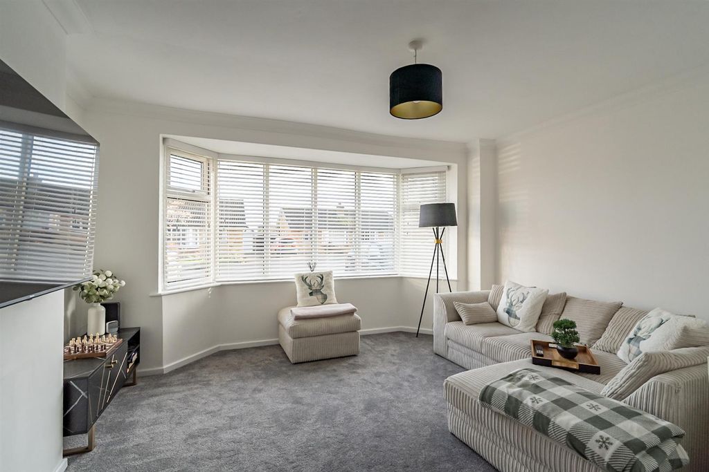 Property photo 2 of 14 Living Room