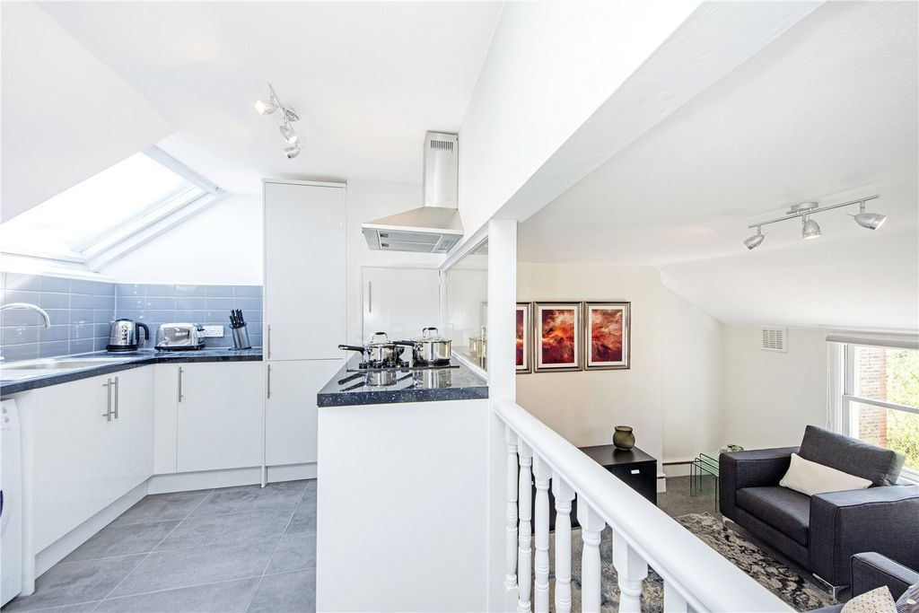 Property photo 2 of 9 Picture No. 07