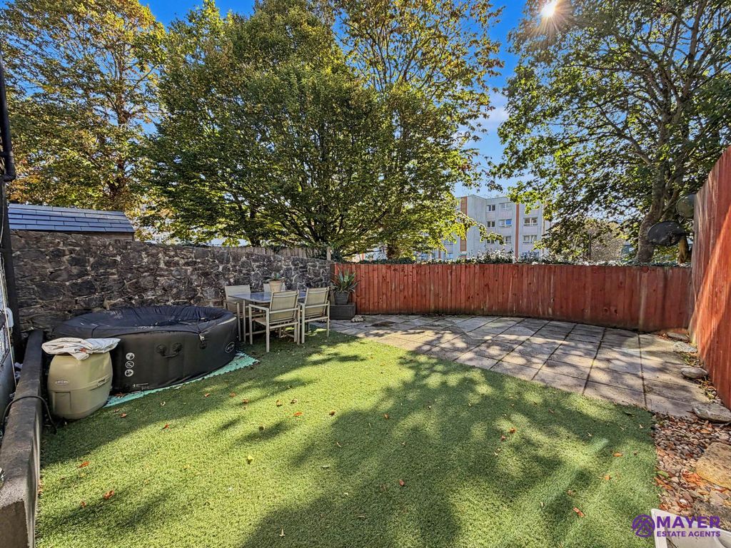 Property photo 2 of 15