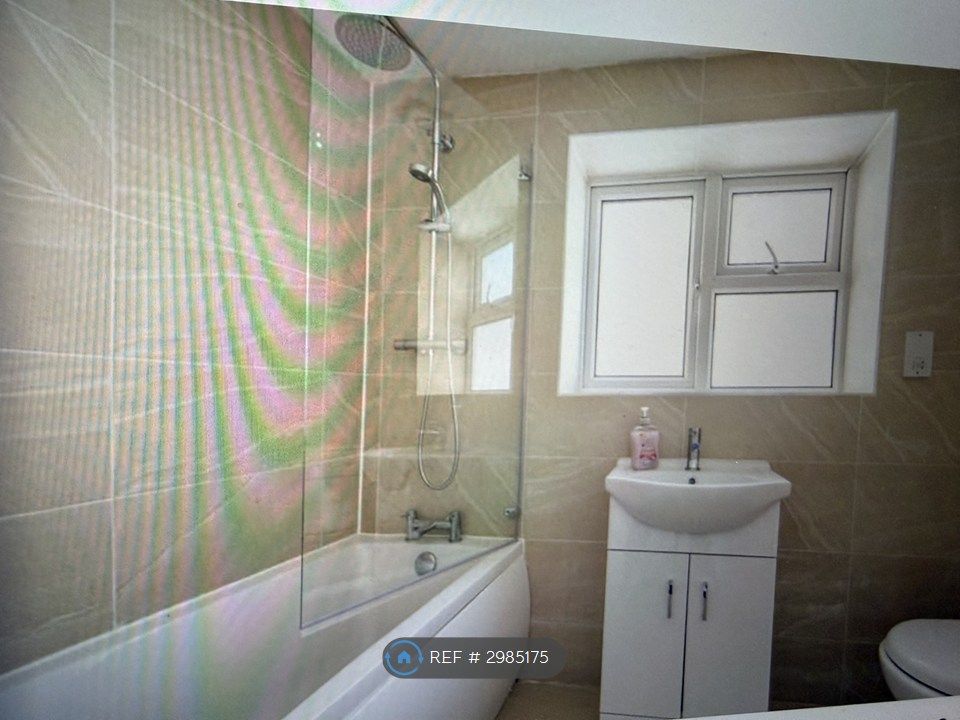 Property photo 2 of 3