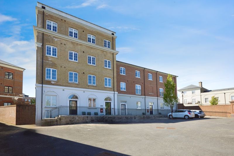 Property photo 2 of 9 Photo 1