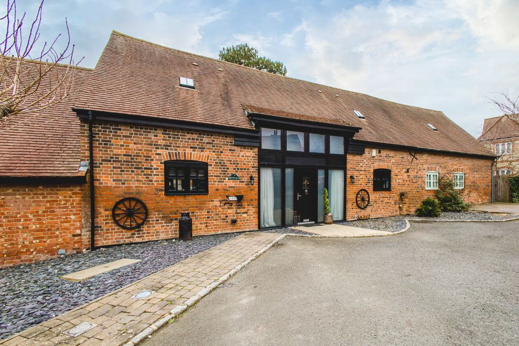 Property photo 1 of 30 4904511