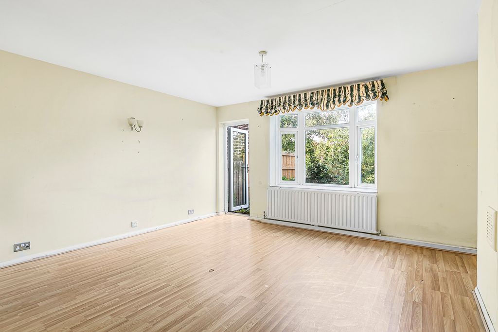 Property photo 2 of 17 Reception Room