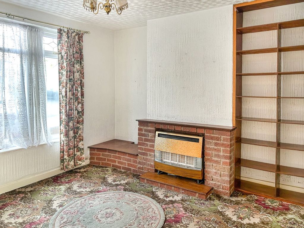 Property photo 3 of 12