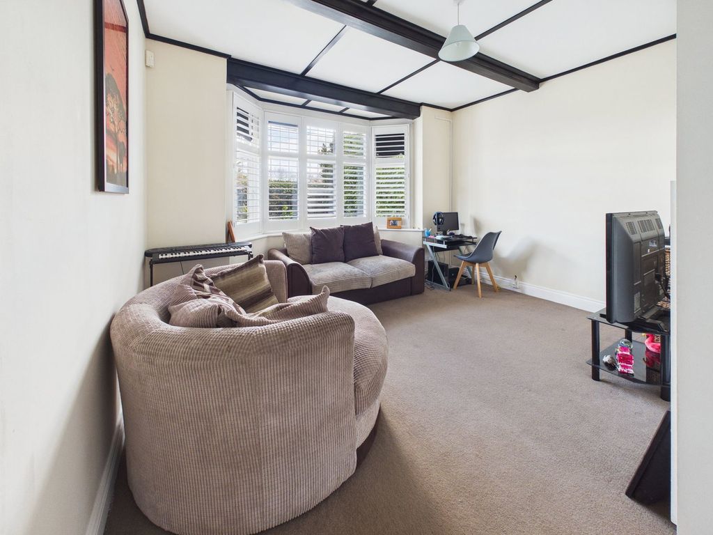 Property photo 2 of 26