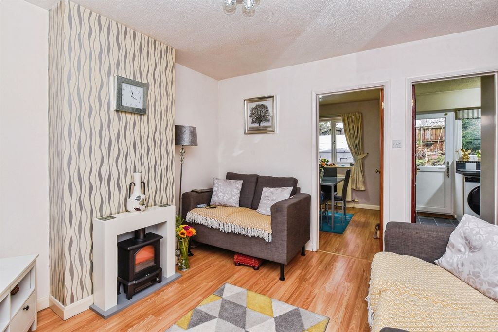 Property photo 3 of 17