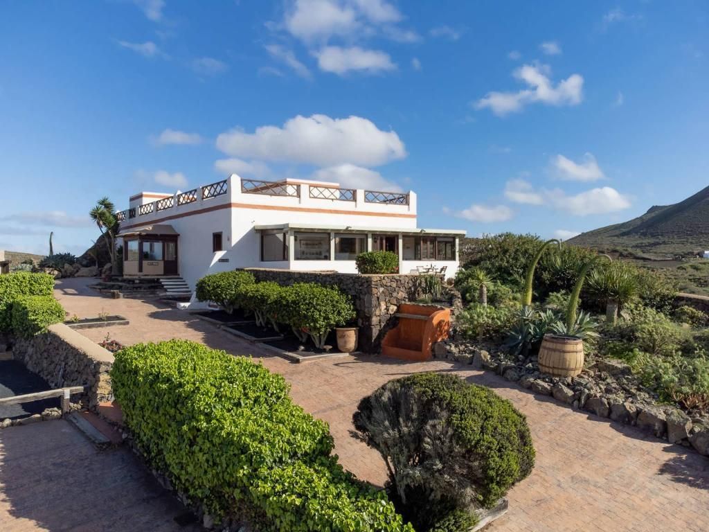 Property photo 2 of 35 <Caption/>