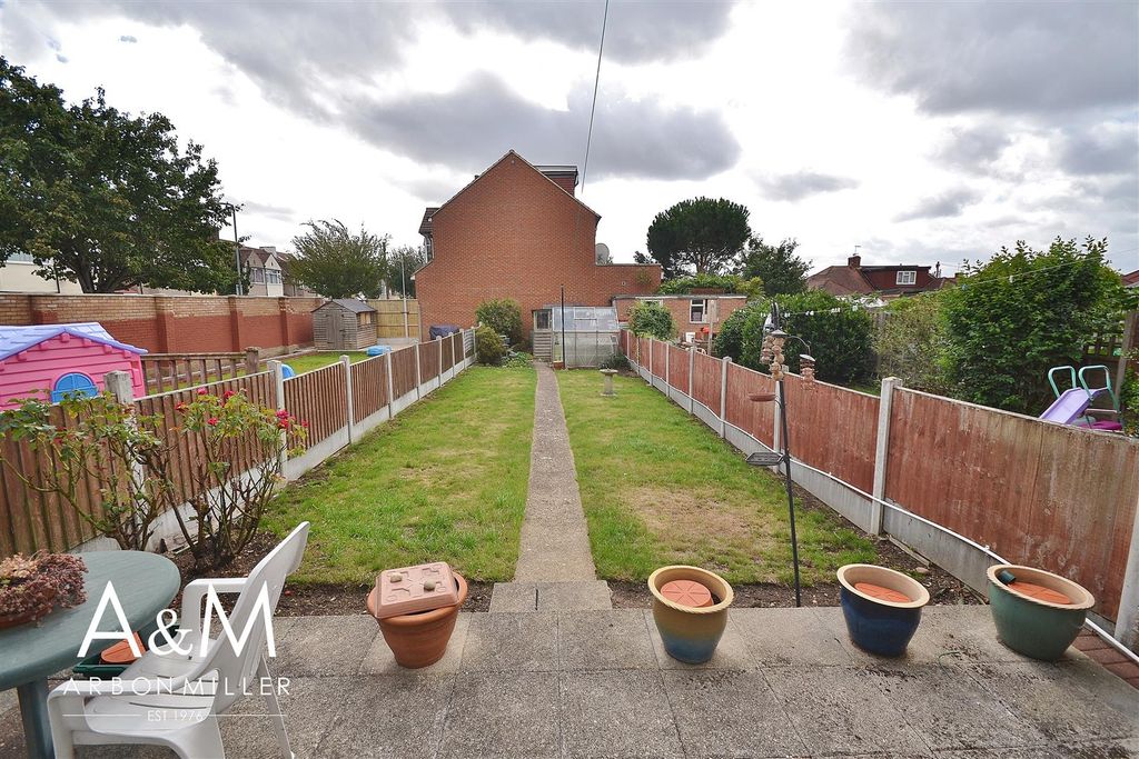 Property photo 2 of 10 Rear Garden