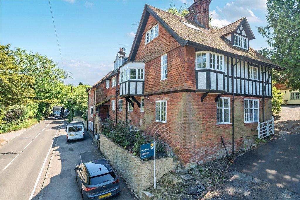 Additional image 18 of 2 bed flat for saleHaslemere, Surrey GU27