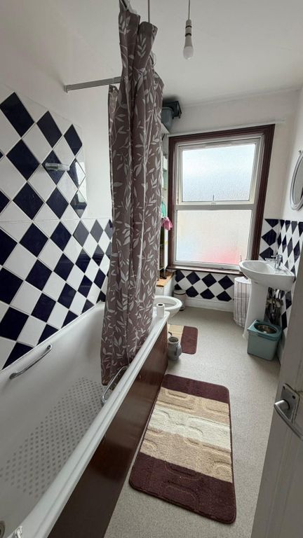 Property photo 3 of 4