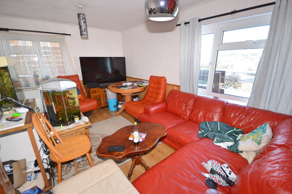 Property photo 3 of 21 Picture No. 03