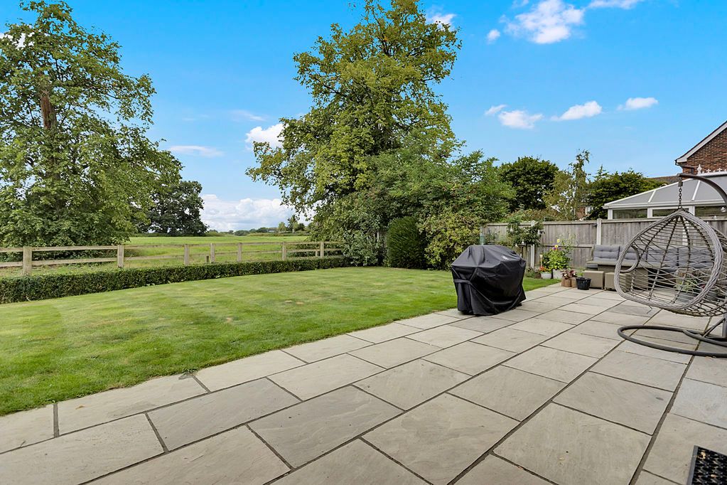 Property photo 3 of 31 Rear Garden