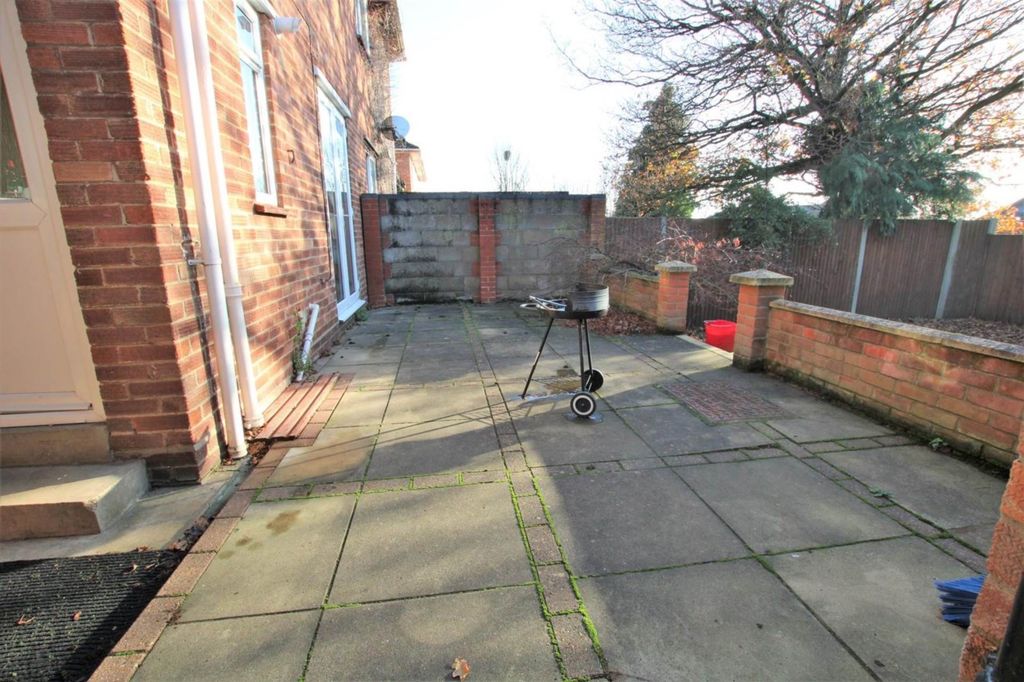 Property photo 3 of 11