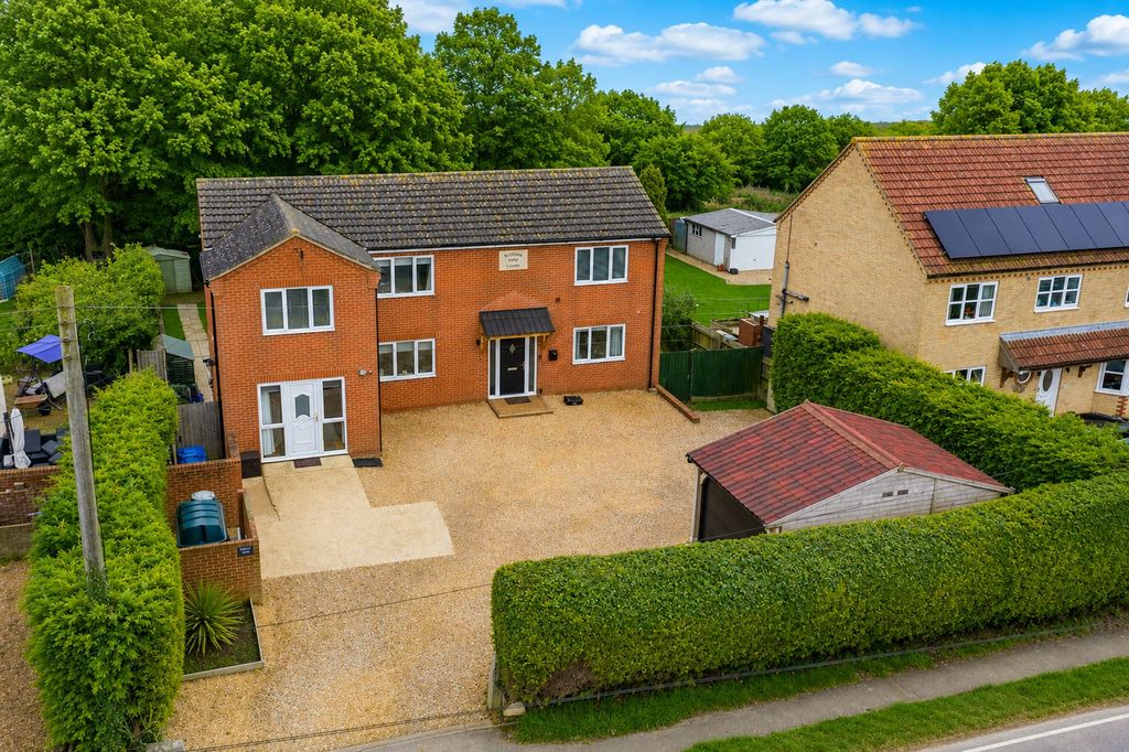 Property photo 1 of 35
