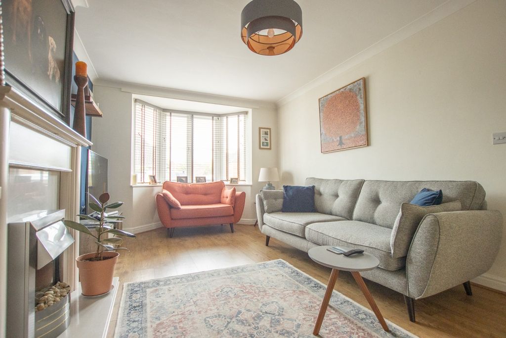 Property photo 3 of 31 2754645