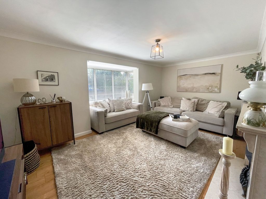 Property photo 2 of 19 Living Room Ewemove Chester