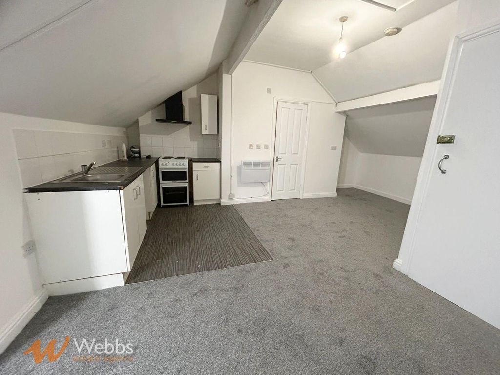 Property photo 3 of 9 3.Jpg