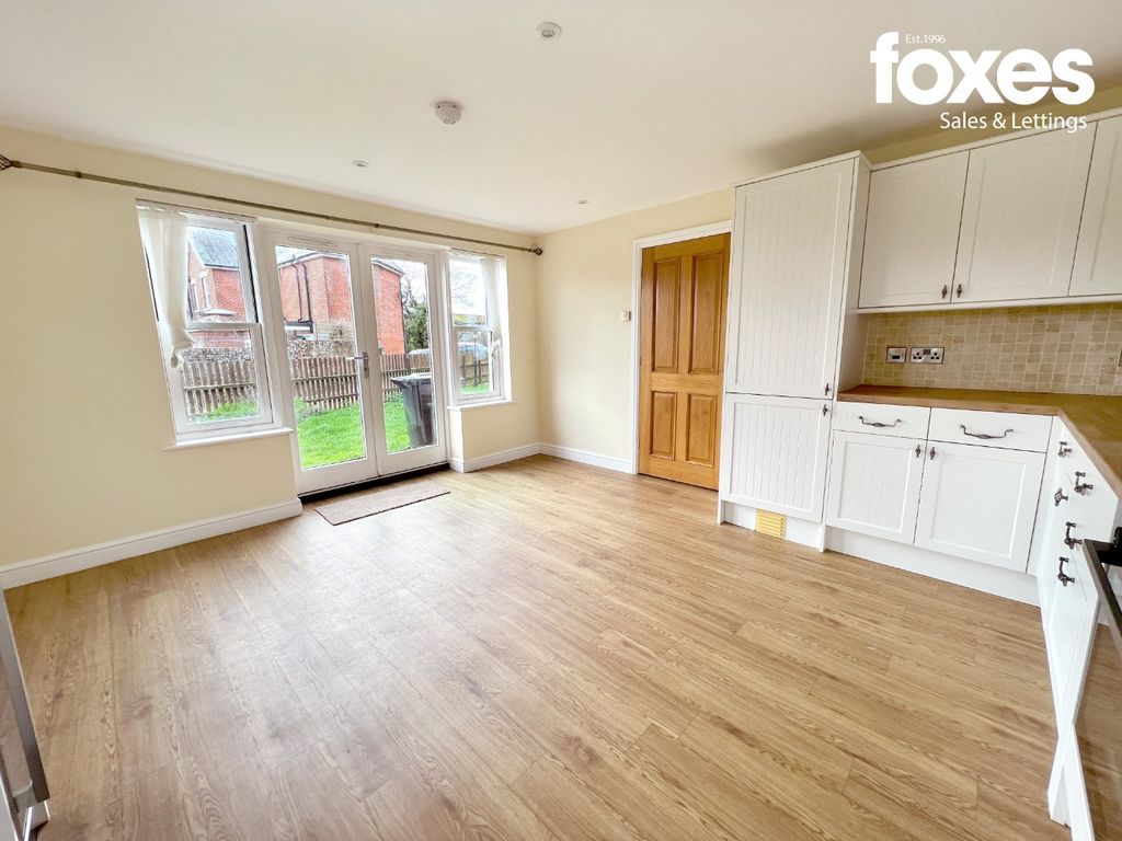 Property photo 3 of 28 2294763