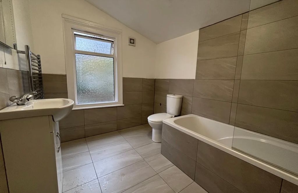 Property photo 2 of 6 Img_9181