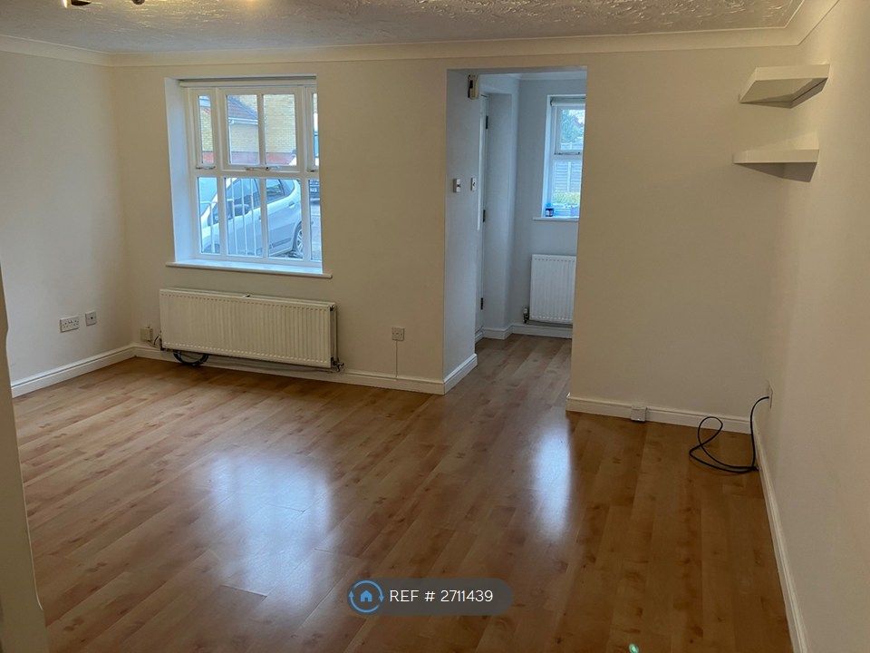 Property photo 3 of 11