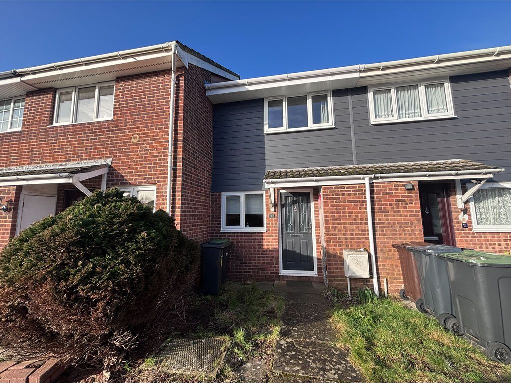 Property photo 1 of 8 Front