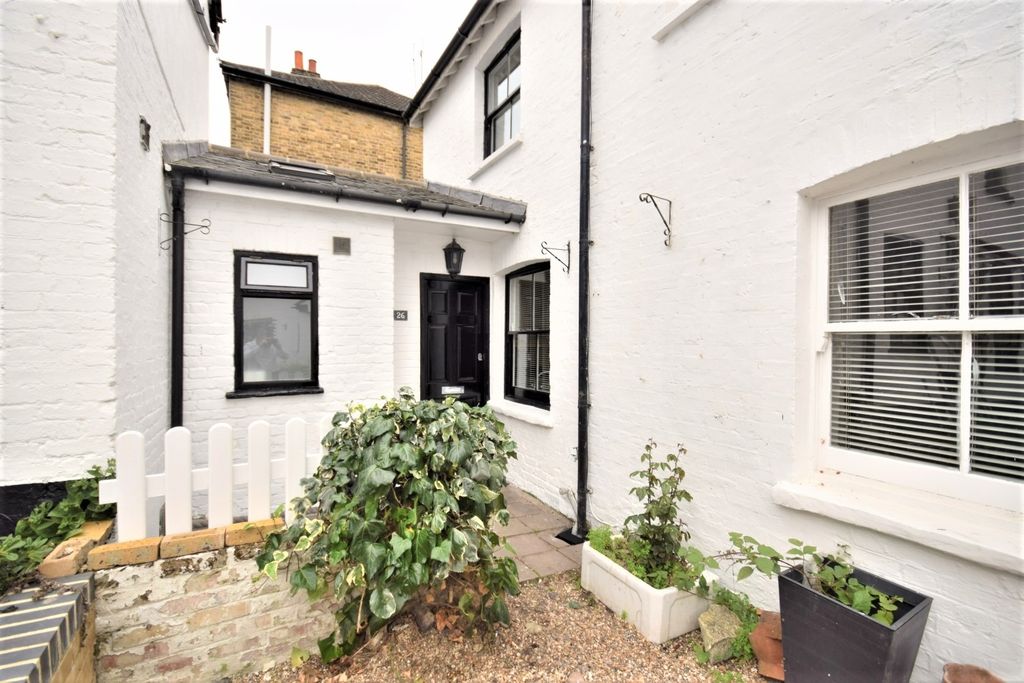Property photo 1 of 15 Mill 5