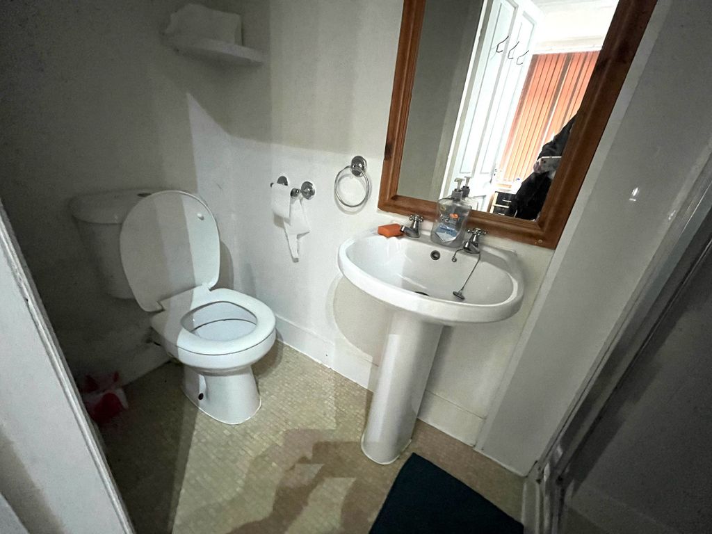 Property photo 3 of 3