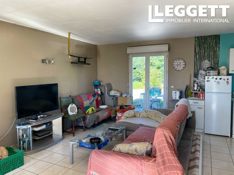 Property photo 3 of 10