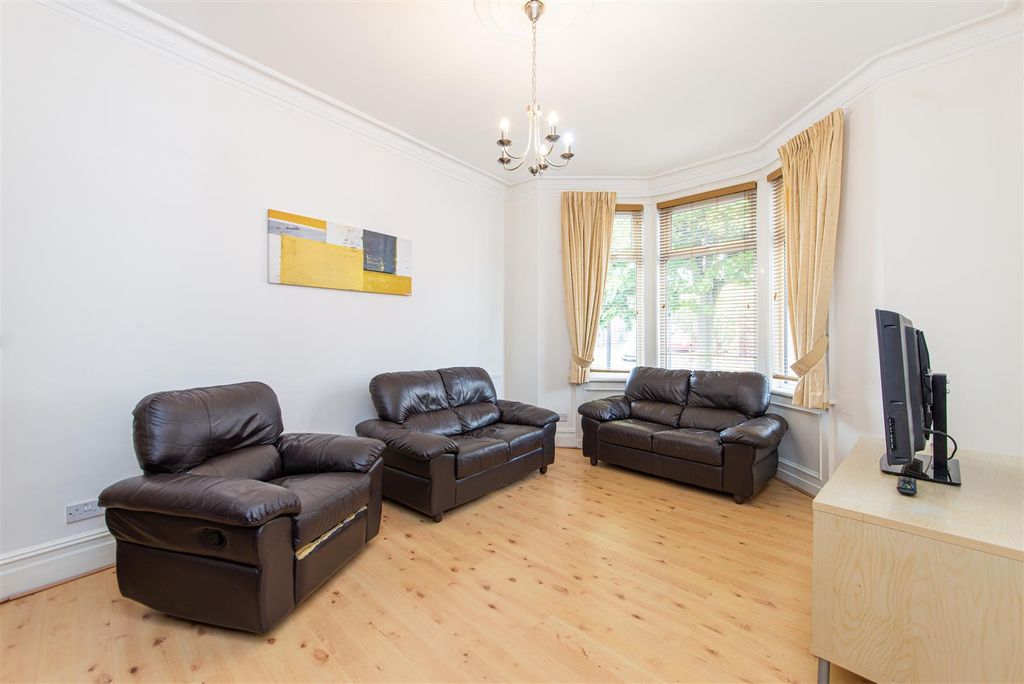 Property photo 3 of 24 Edit-8520.Jpg