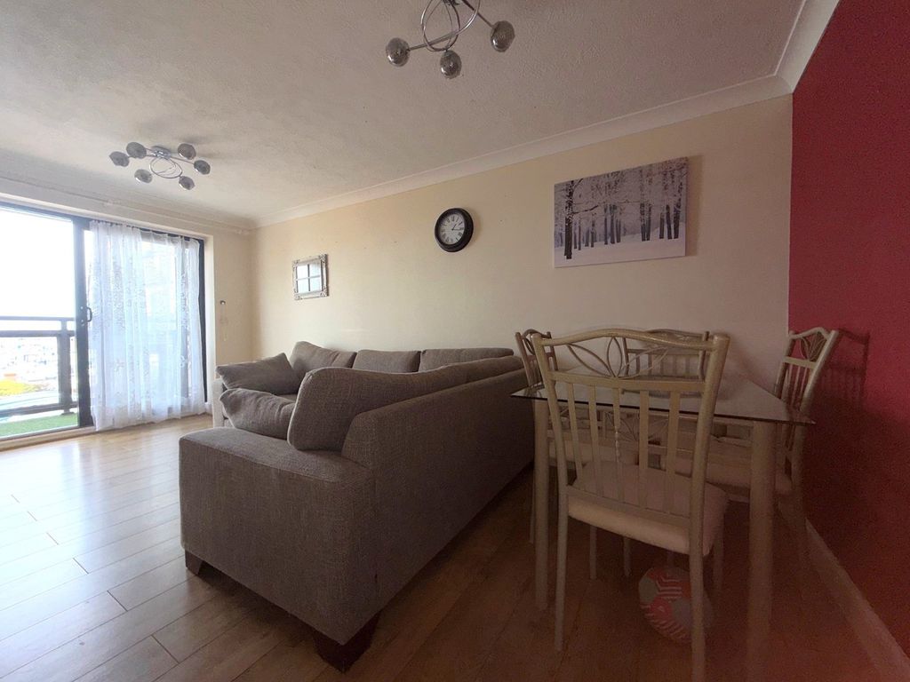 Property photo 3 of 10 Picture No. 05