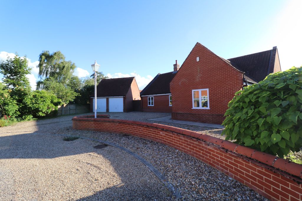Property photo 1 of 21