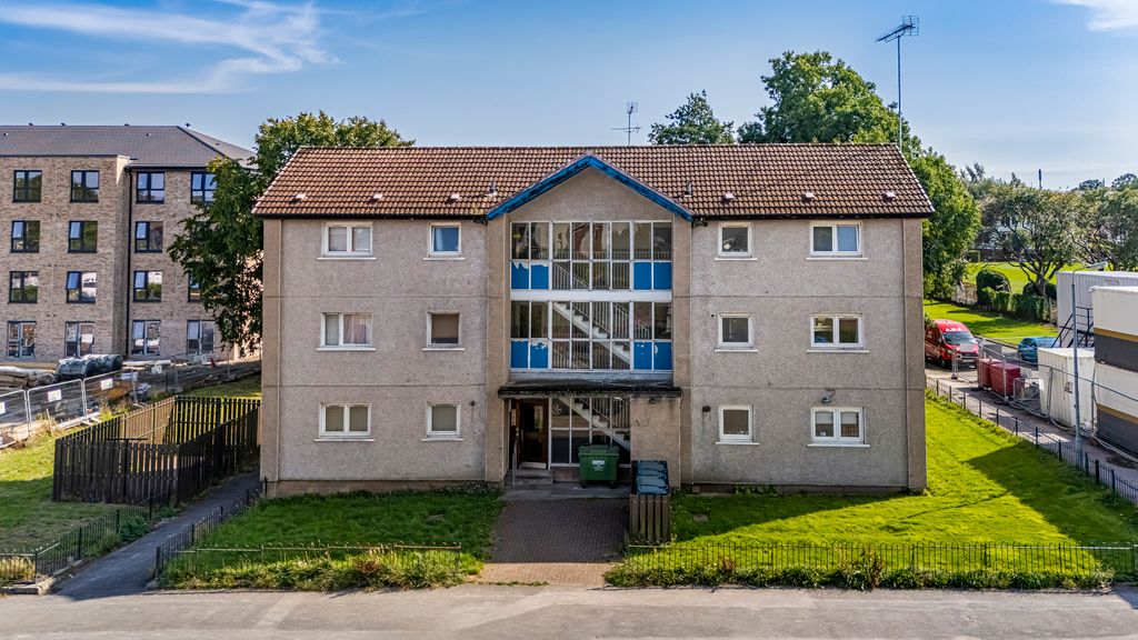 Property photo 1 of 17 5-Print-235 Anniesland Road Flat 1.1_25