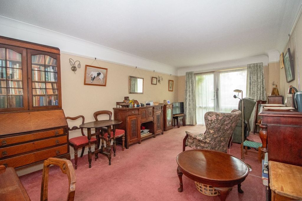Property photo 3 of 10